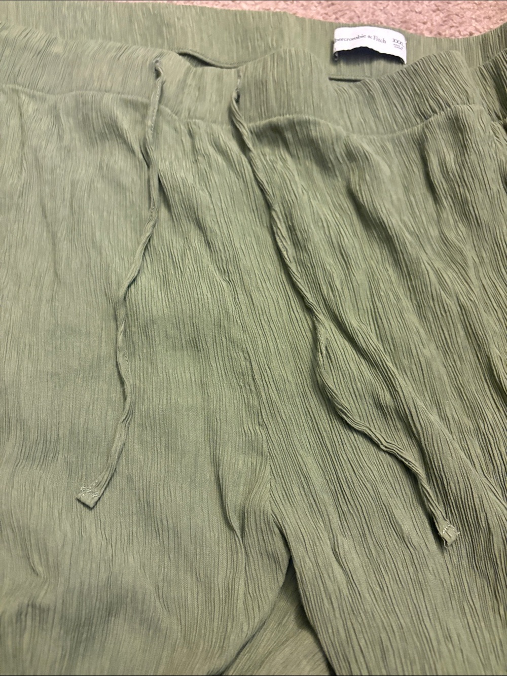 Women’s Abercrombie and Fitch Olive Green Casual Pull-On Pants - Picture 3 of 6